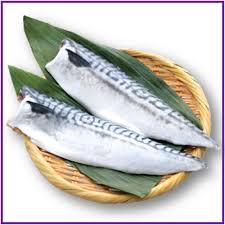 鮮魚コーナー　 ノルウェー産　骨取サバフィーレ 2枚で