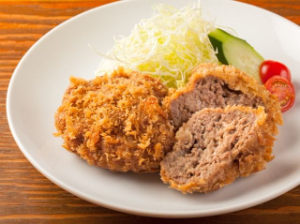 売り切れごめん　惣菜コーナー メンチカツ 3個