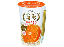 ・ オハヨー ぜいたくみかんのむヨーグルト 180g